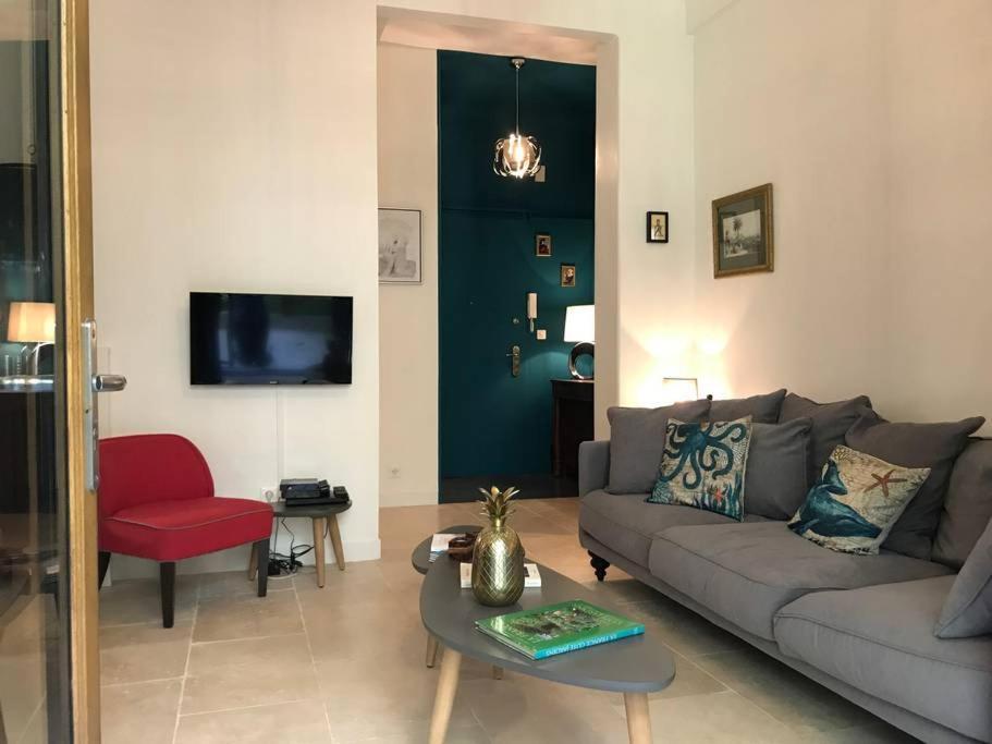 Homelivia, Luxueux Appartement Avec Jardin Prive Nice Luaran gambar