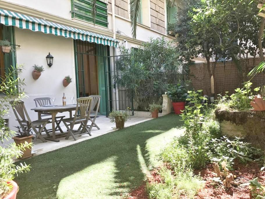 Homelivia, Luxueux Appartement Avec Jardin Prive Nice Luaran gambar