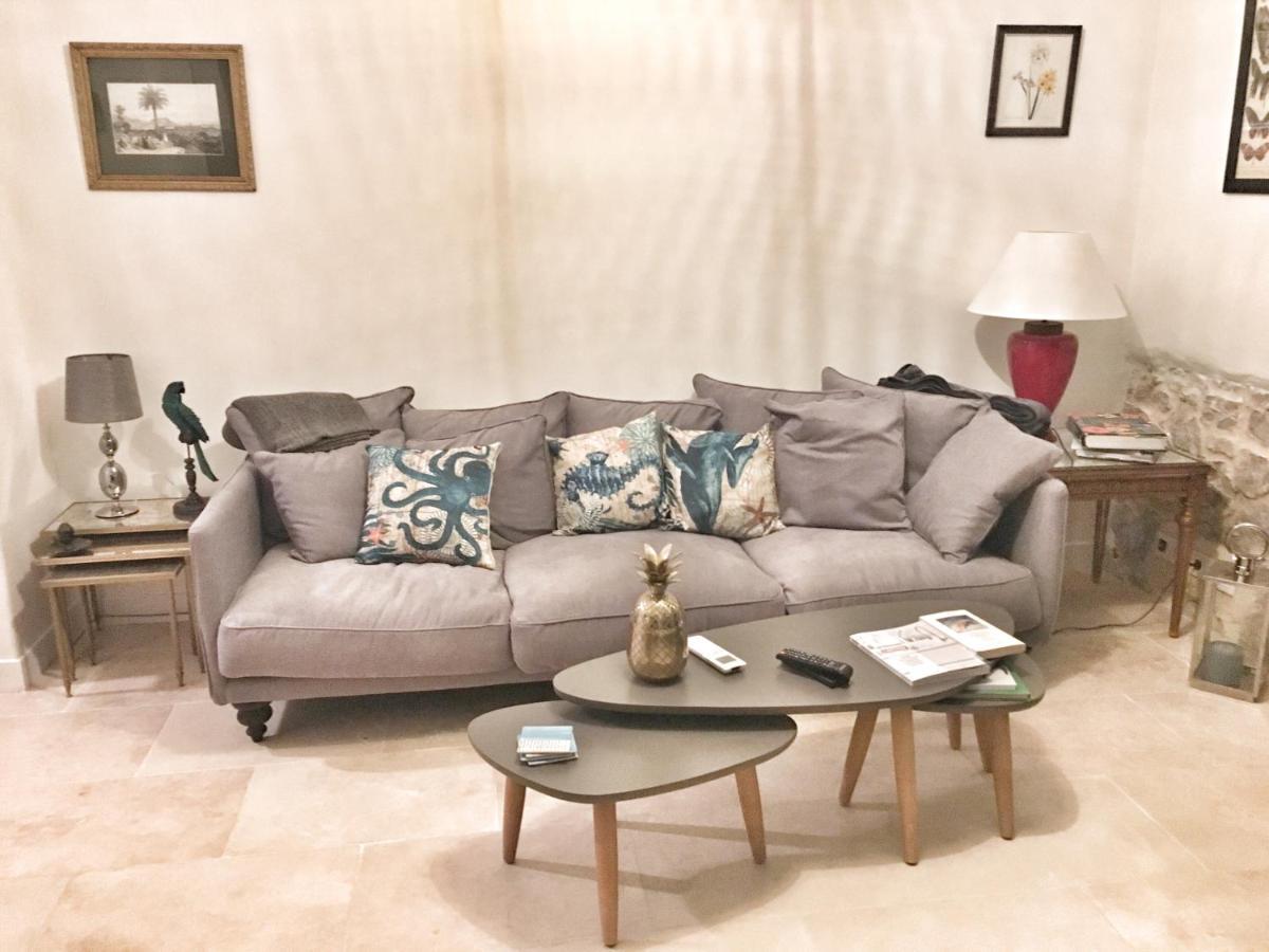 Homelivia, Luxueux Appartement Avec Jardin Prive Nice Luaran gambar